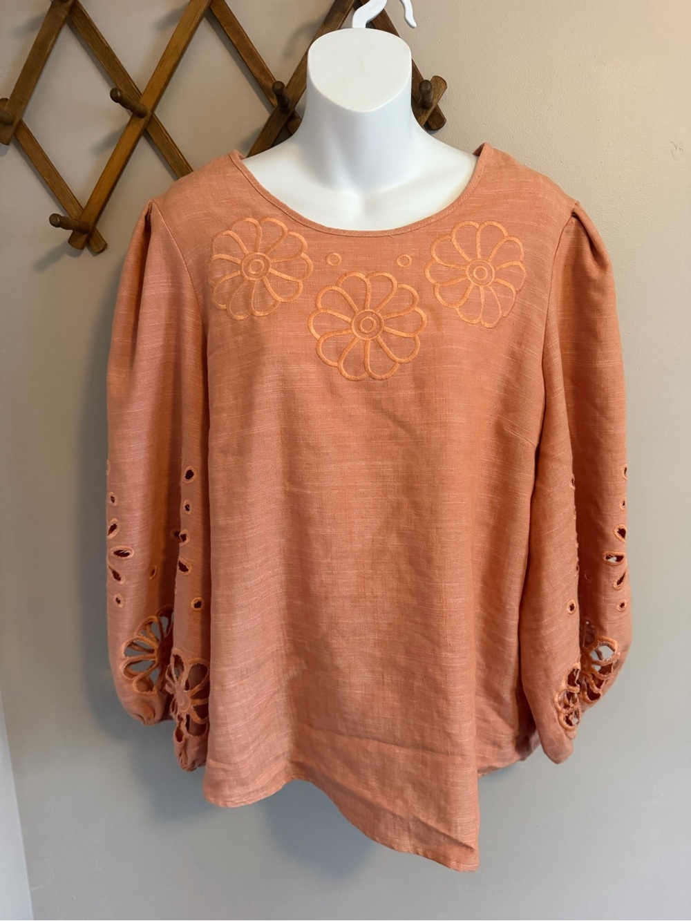Solitaire Rayon Linen Floral Embroidered Cutout Sleeve Blouse Peach L